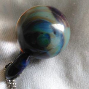 Vintage Art Glass Pendant Necklace
